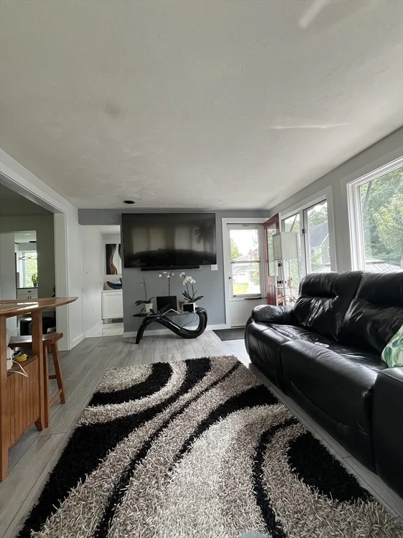 434 Circuit St, Hanover