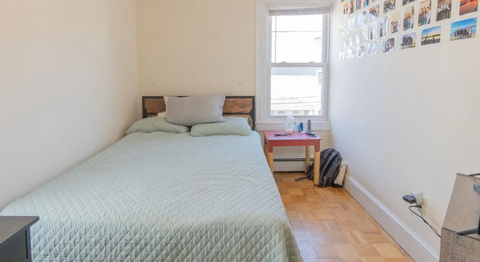 22 Suffolk St, The Port