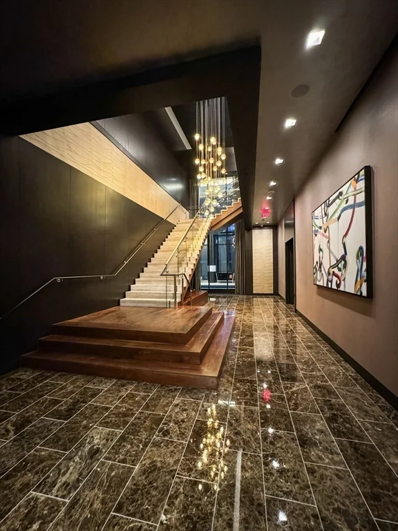 1 Franklin St, Midtown