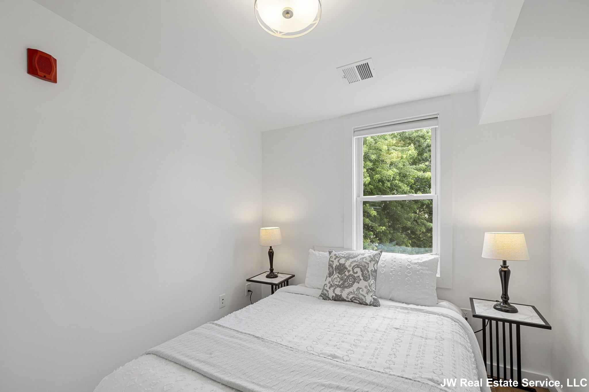 338 Hurley St, East Cambridge