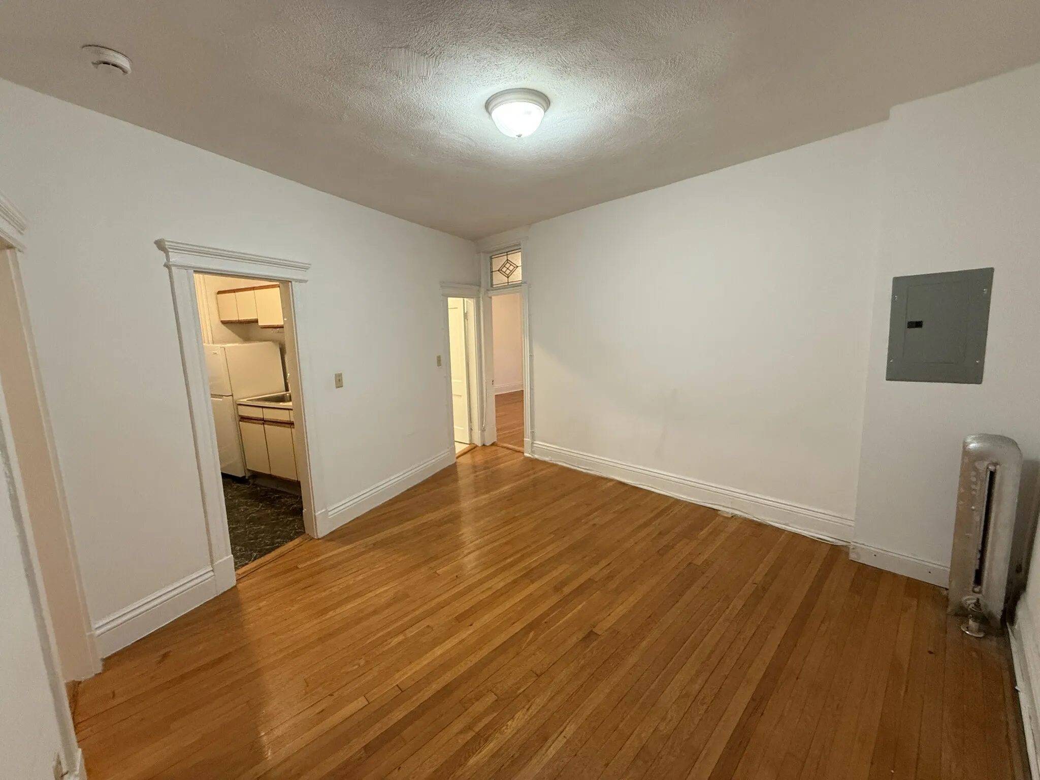 106 Queensberry St, Fenway