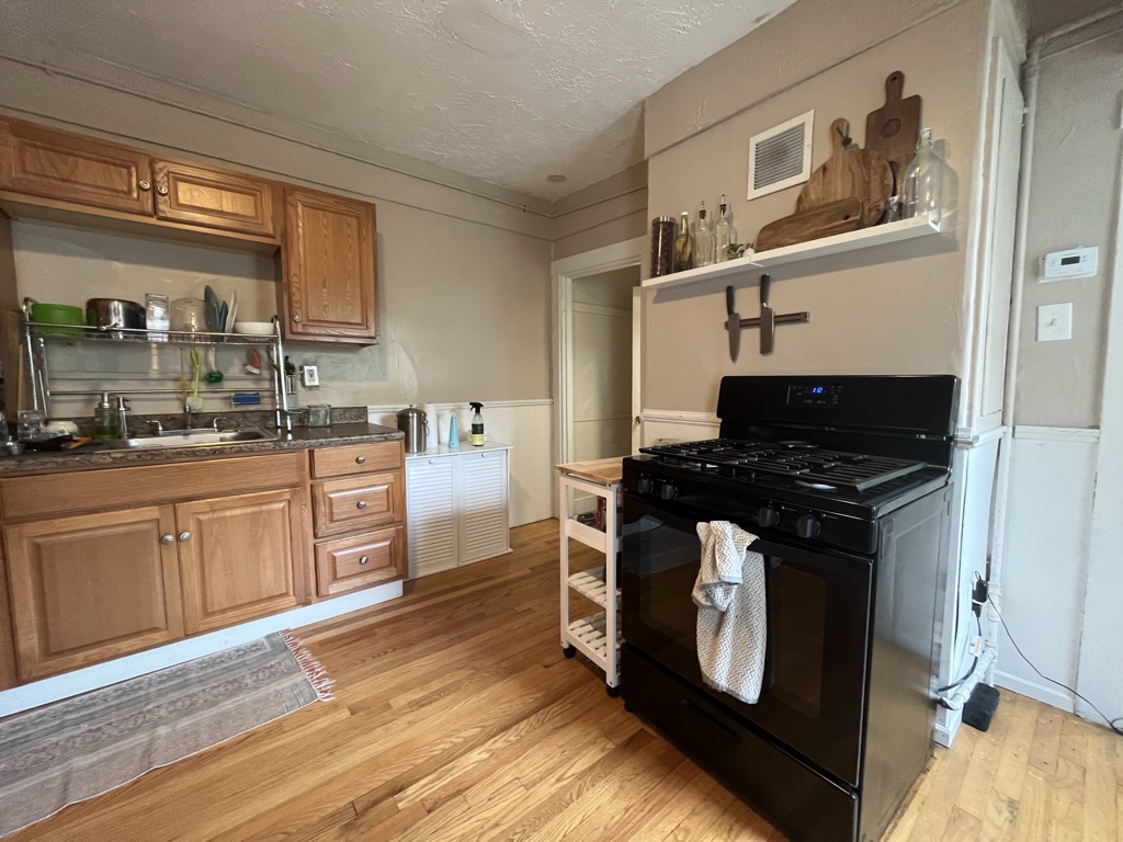 10 Homer Sq, Prospect Hill