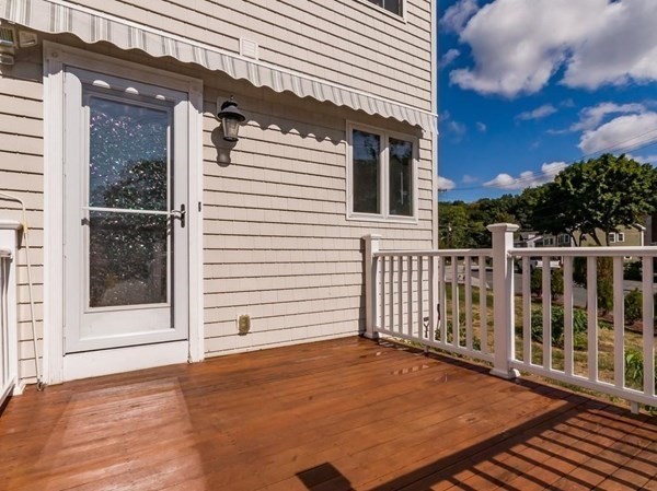 37 Hiawatha Ave, Waltham