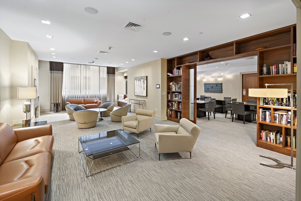 45 Province St, Midtown