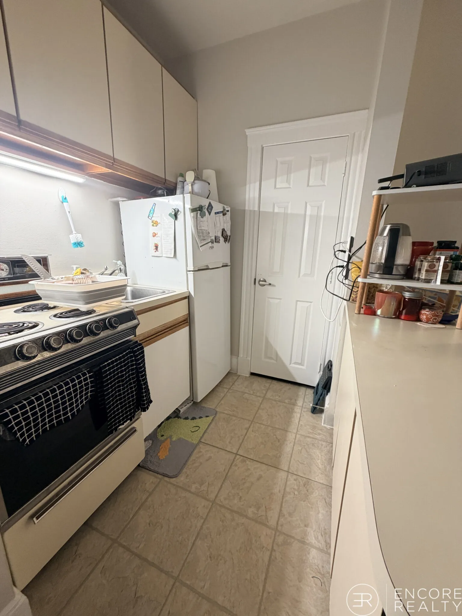 833 Beacon St, Fenway