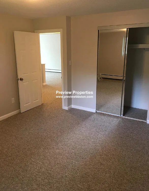 73 Charlesbank Rd, Newton Corner