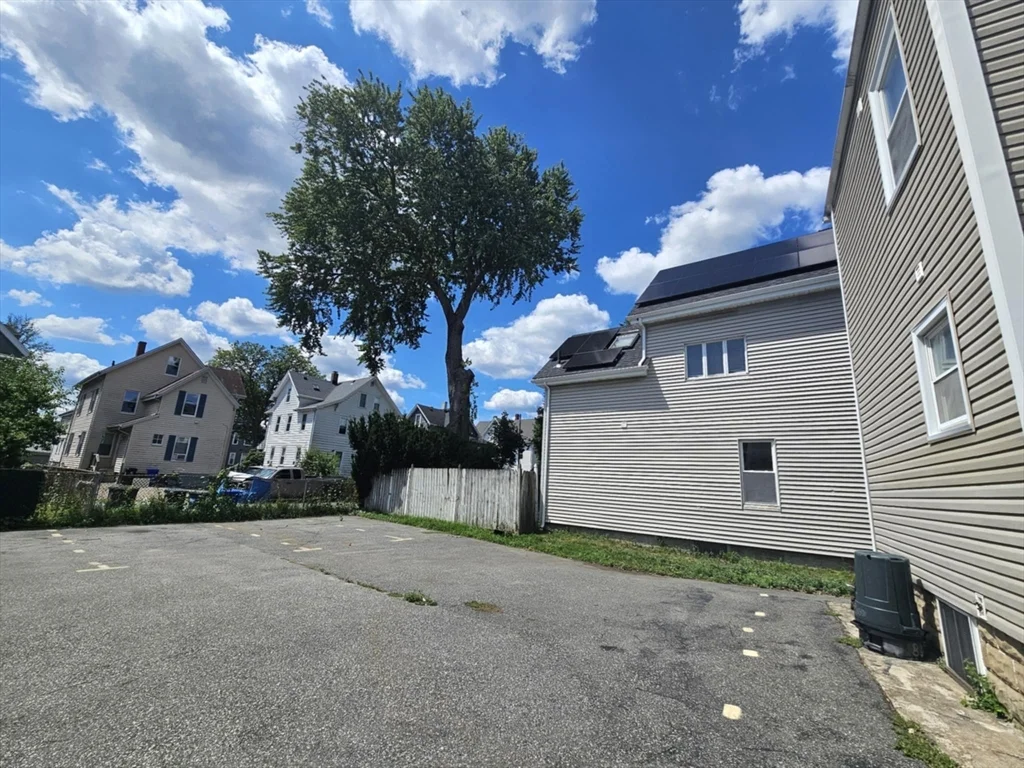 398 Charles St, Malden