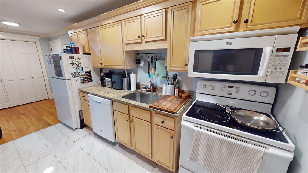 7-9 Thomas Park, South Boston