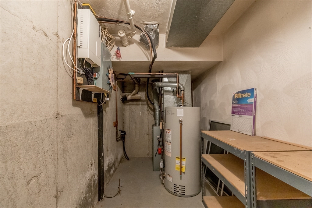 55 Prescott Dr, Chelmsford