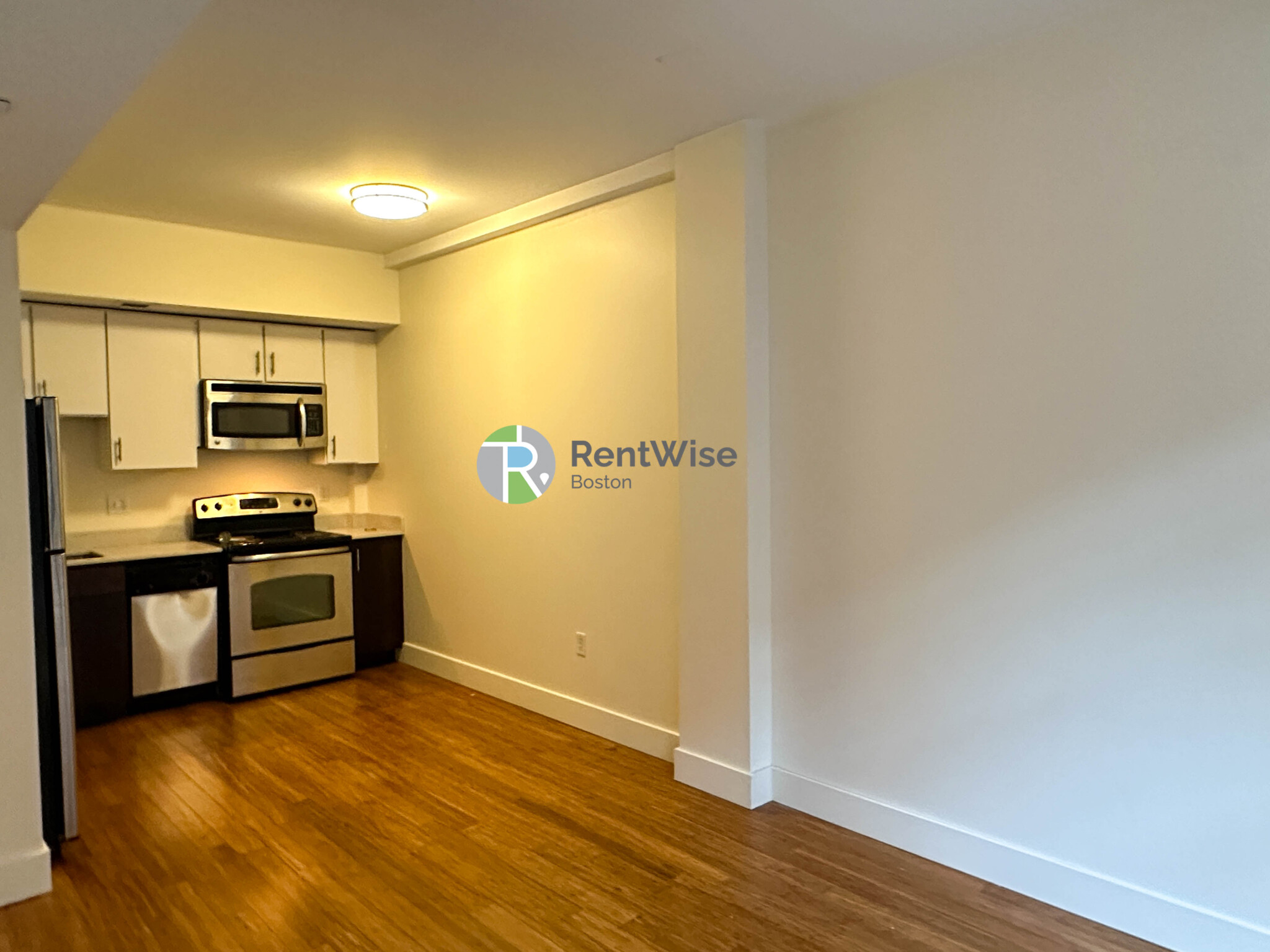 8 Winter St, Downtown