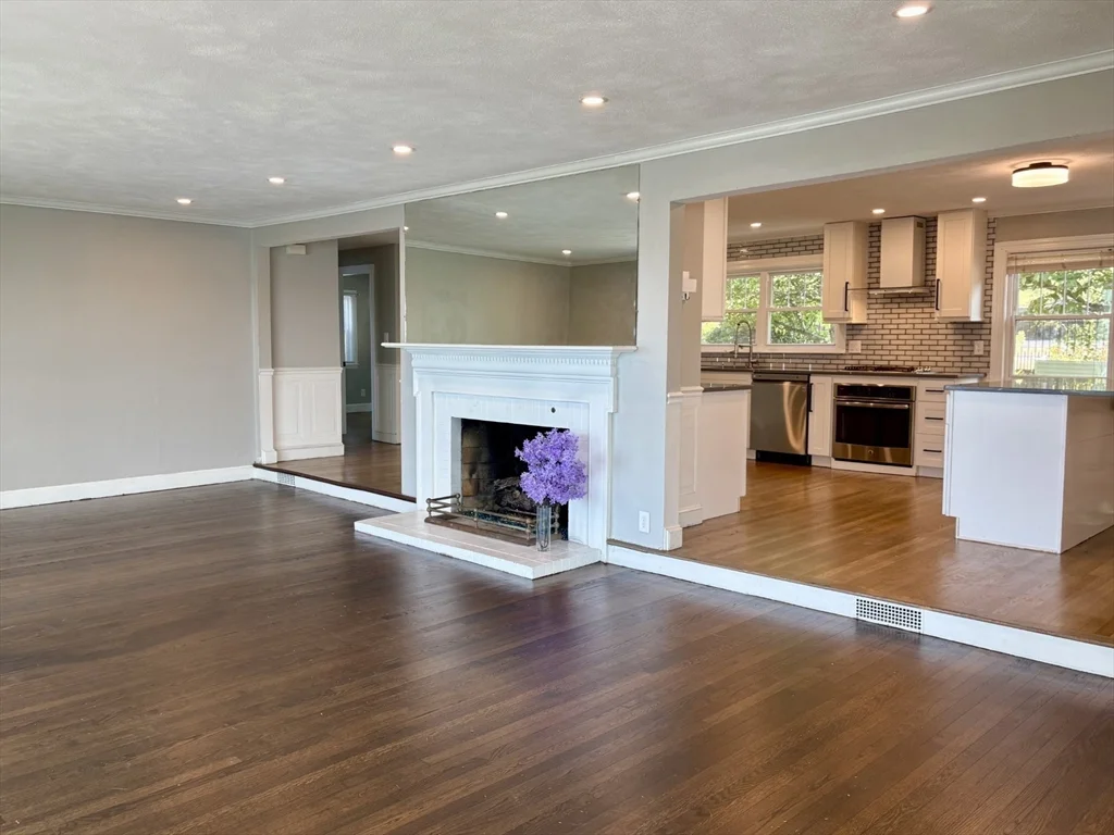 85 Regatta Rd, North Weymouth