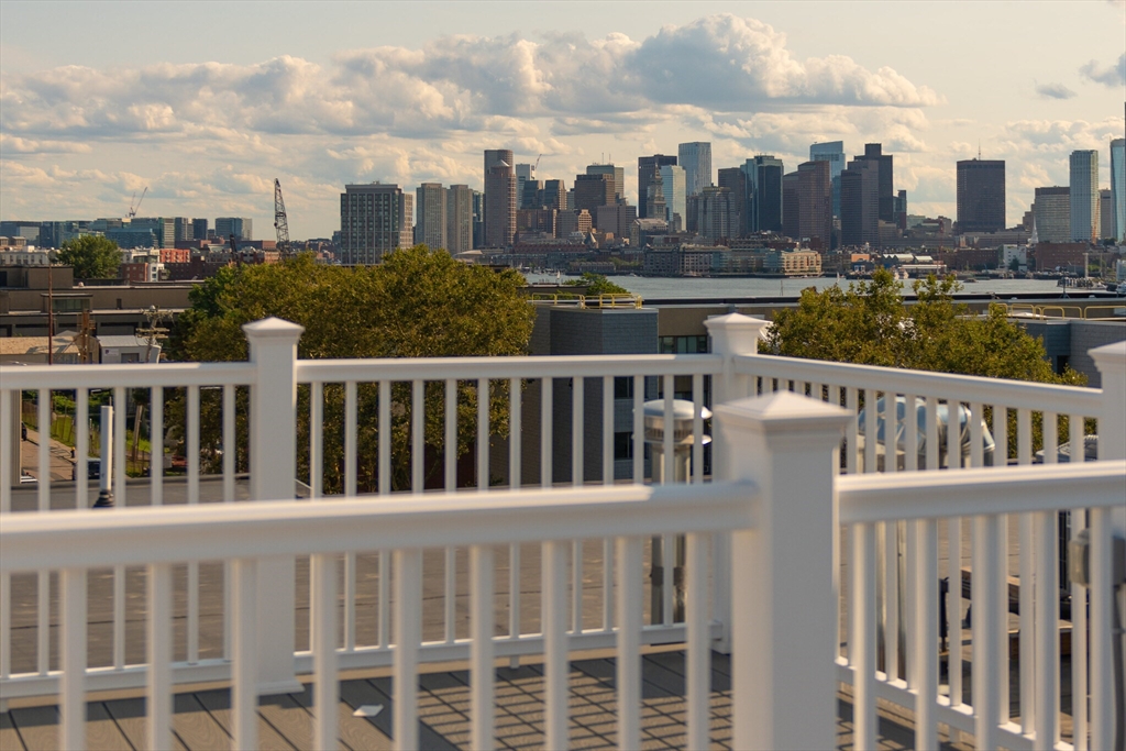 425 Border St, East Boston