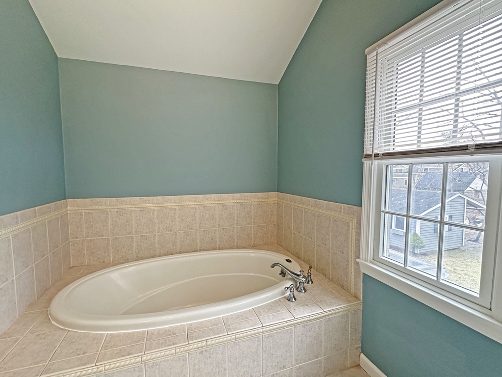 50 Staniford St, Auburndale