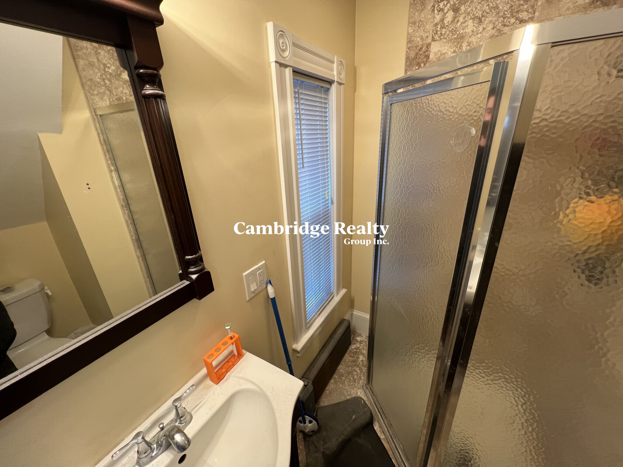 6 White Street Pl, North Cambridge