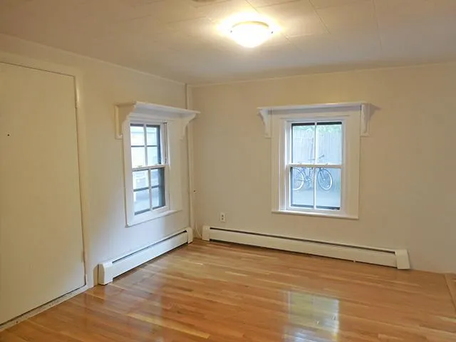 10 Smith Ave, Ward Two