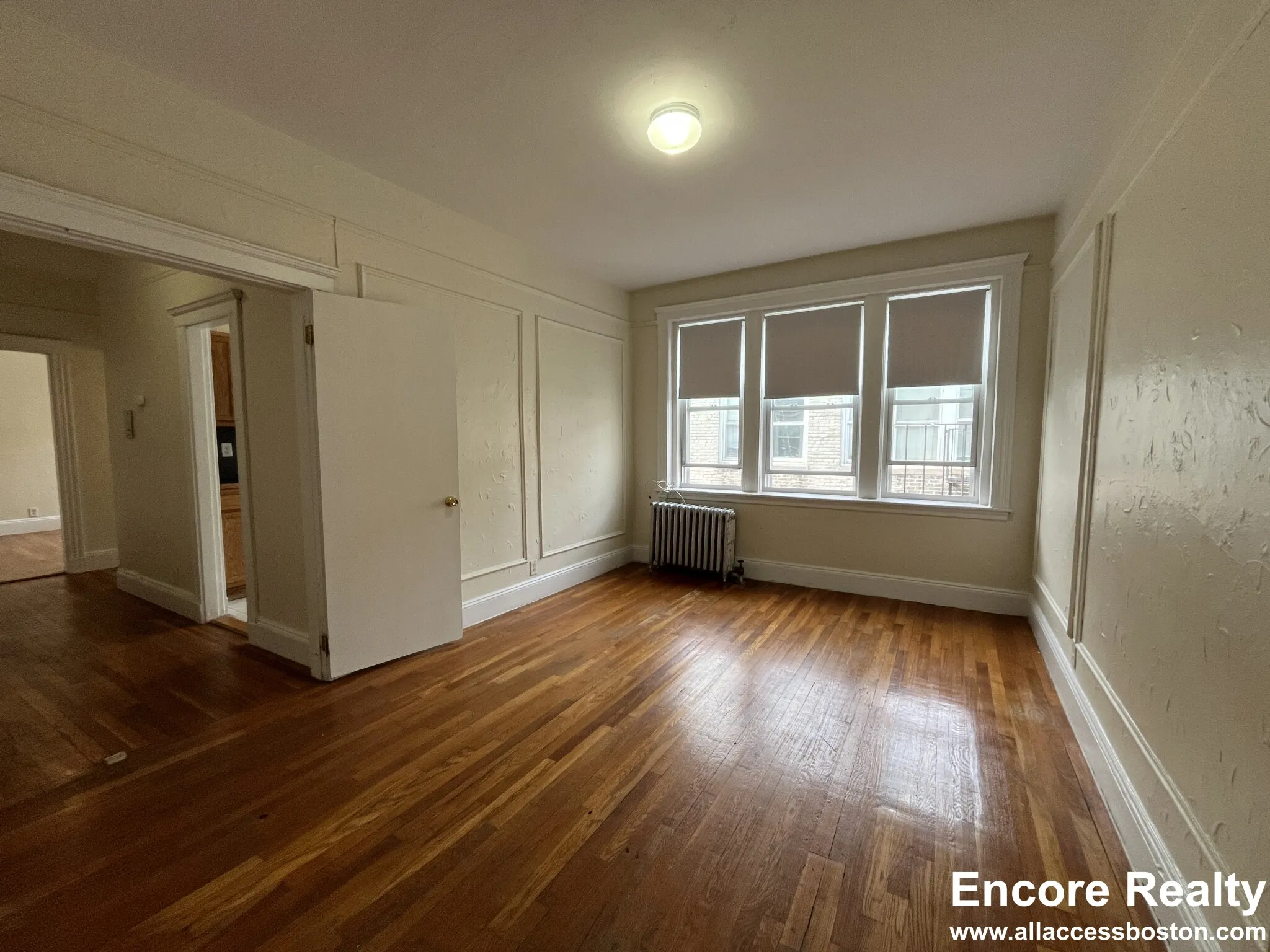 1687 Commonwealth Ave, Brighton