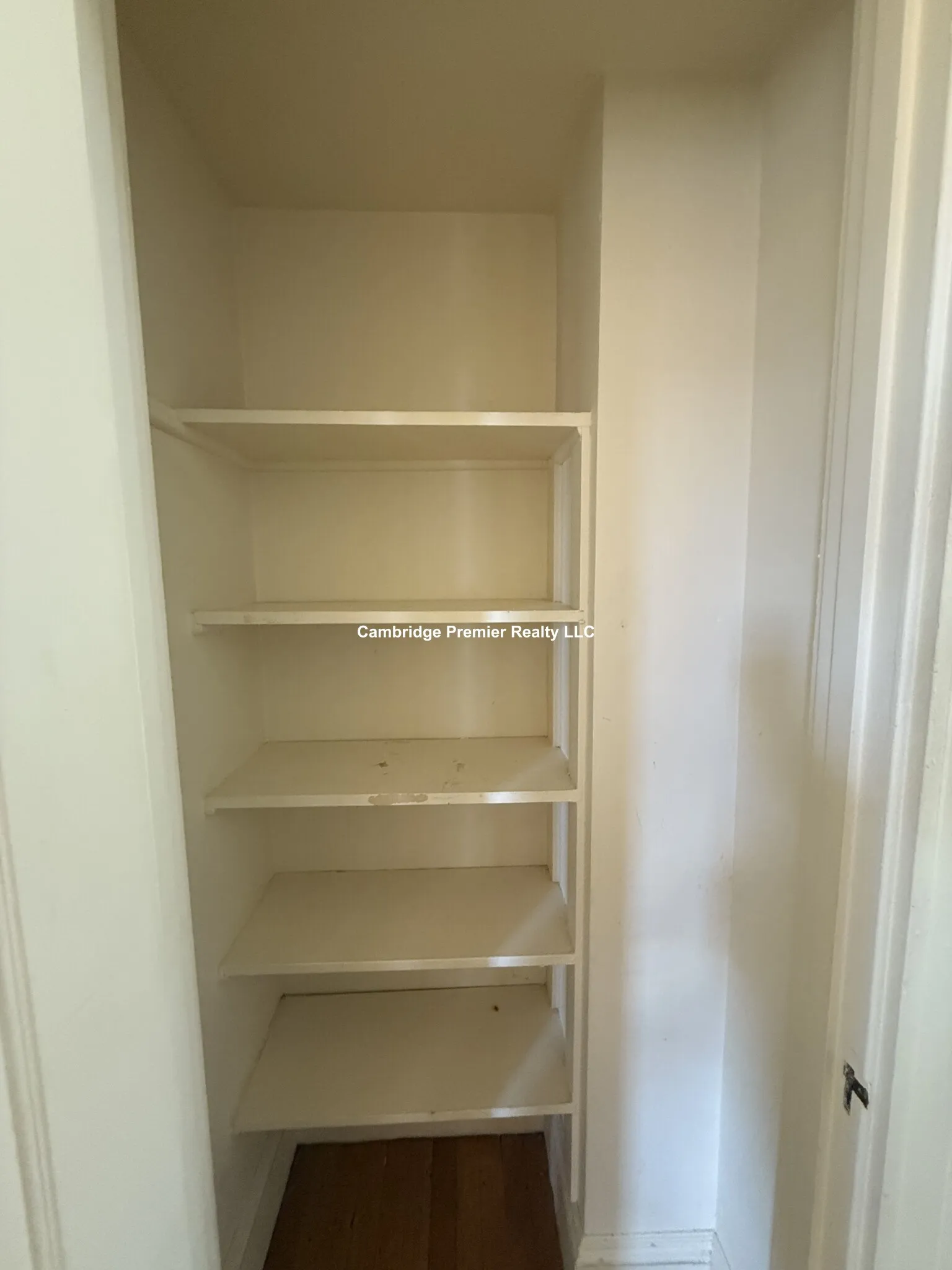 19 Garden St, Neighborhood Nine