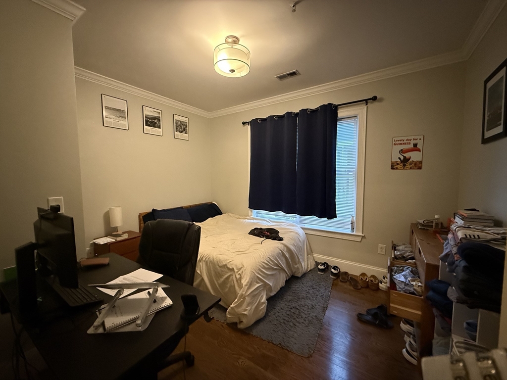 323 East 4th St, South Boston