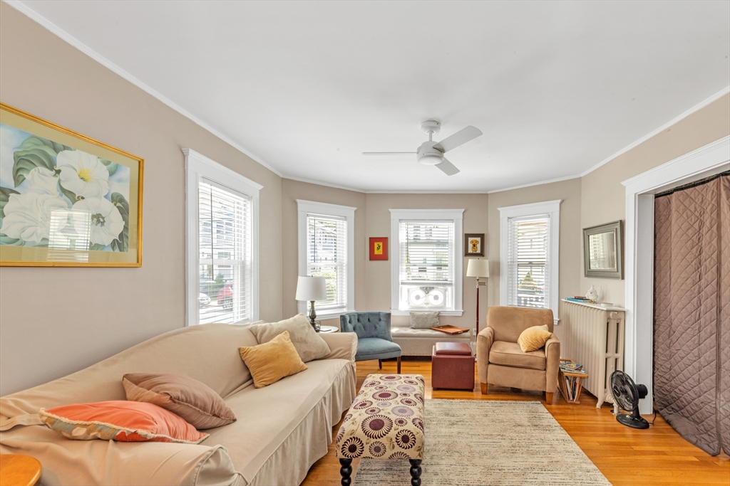 79 Hewlett, Roslindale