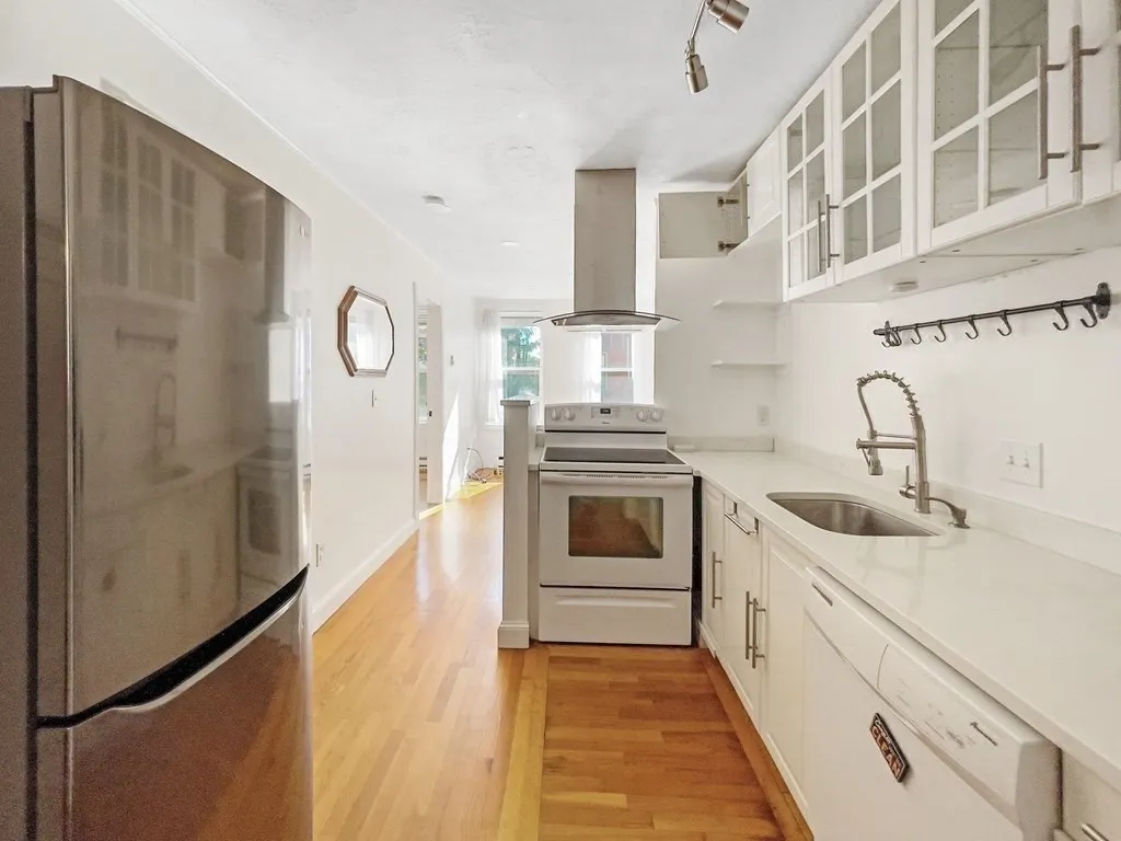 166 Cottage St, East Boston