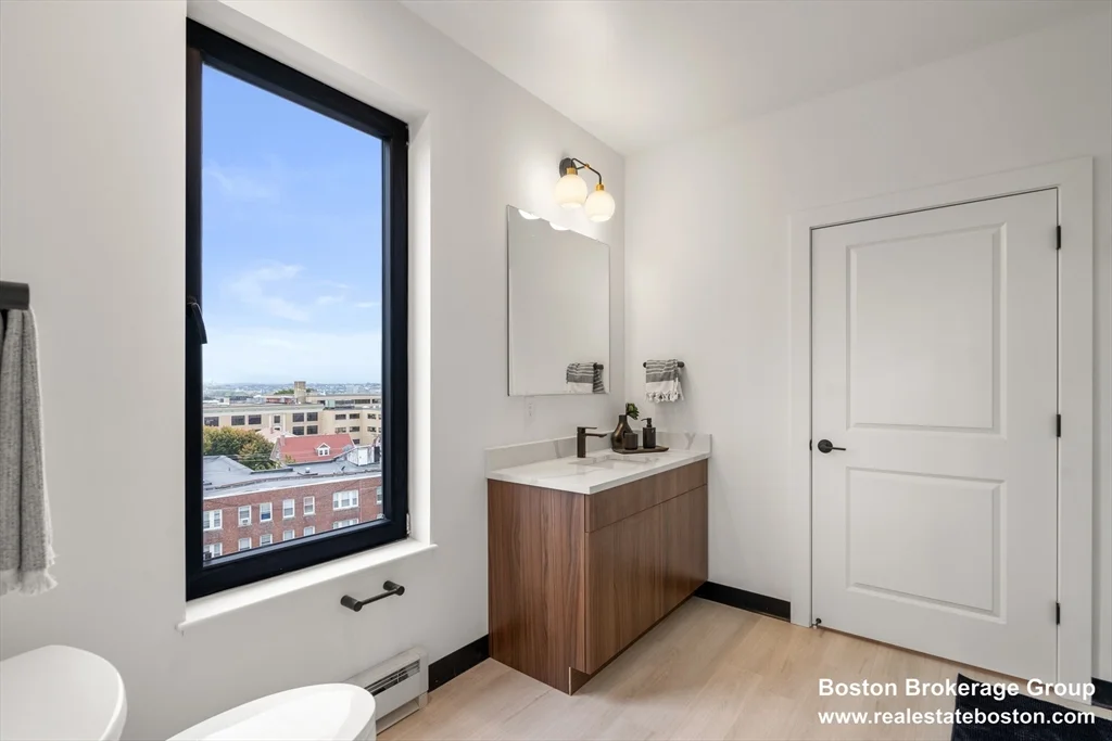 600 Broadway, South Boston