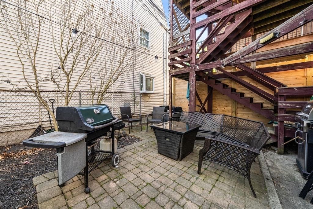 30 Vinton St, South Boston