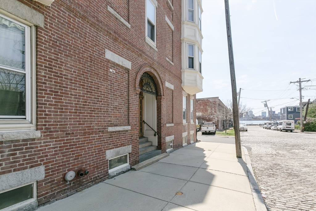 37 Winnisimmet St, Chelsea