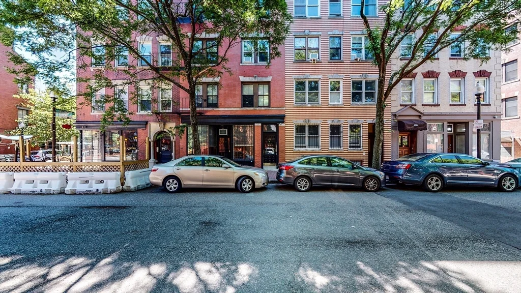 476 Shawmut Ave, South End