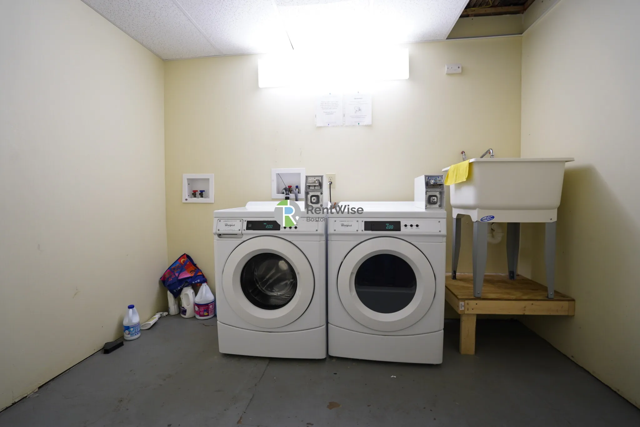 172 Bigelow St, Oak Square