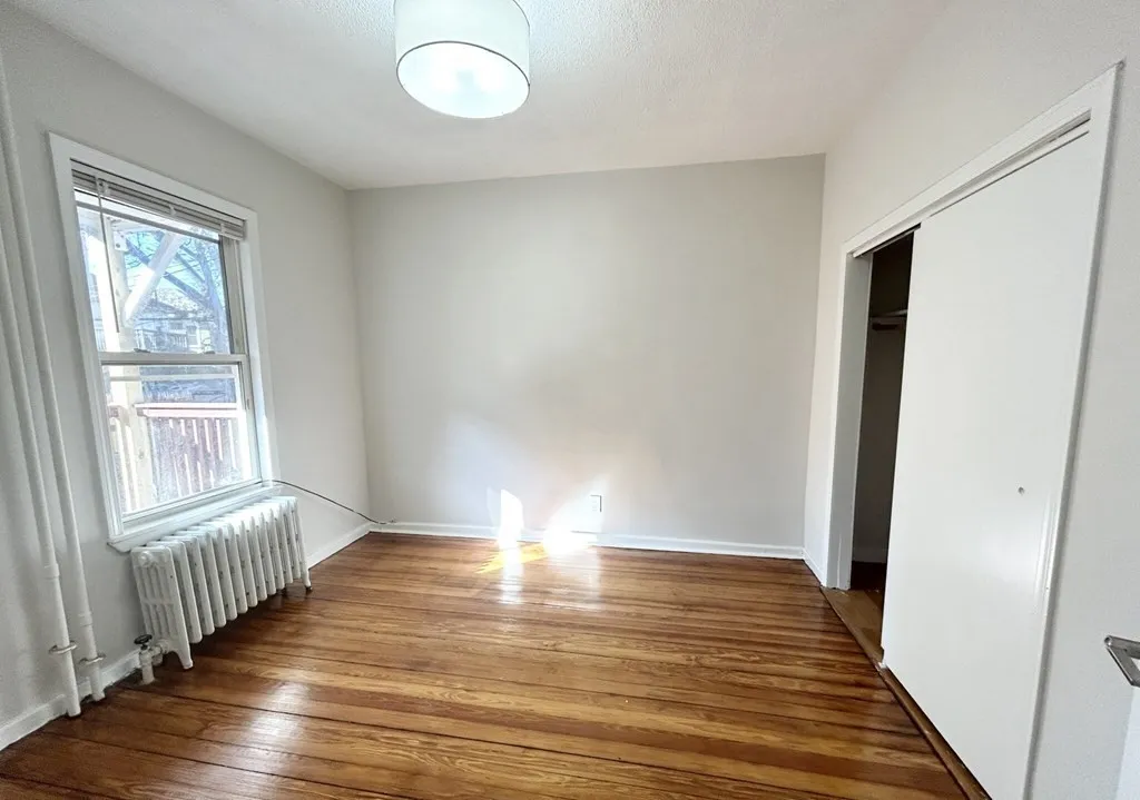 151 East Cottage, Boston