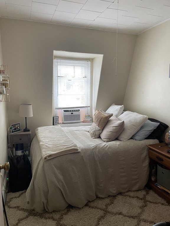 648 E Sixth St, South Boston