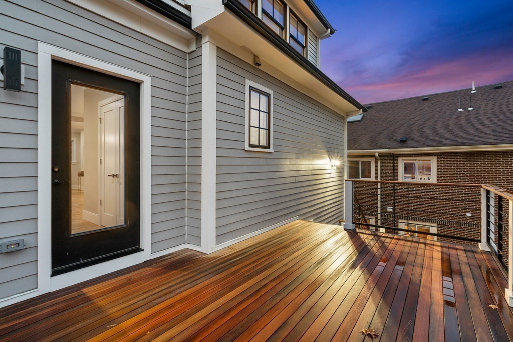 96 Verndale St, North Brookline