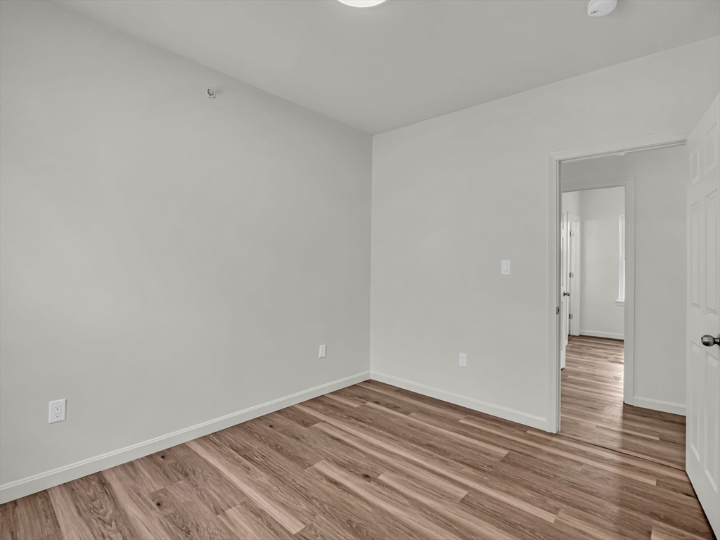 12 Alpine St, Worcester