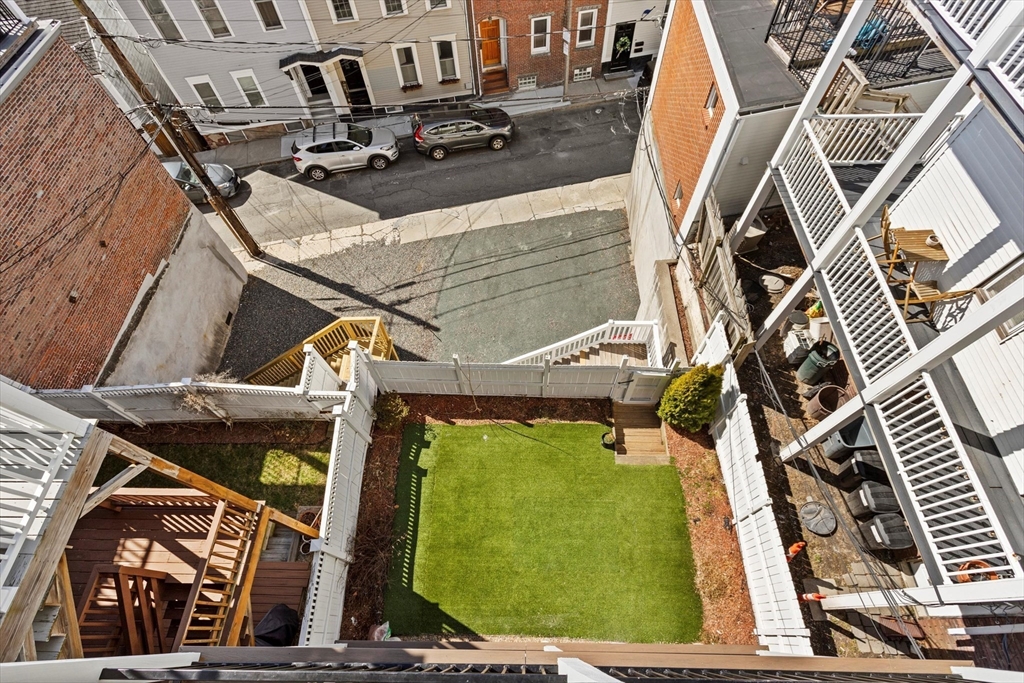 274 Bunker Hill St, Charlestown