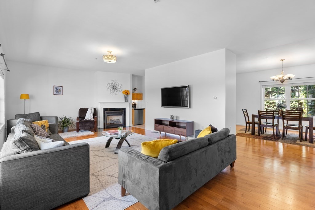 54 Myrtle St, East Somerville