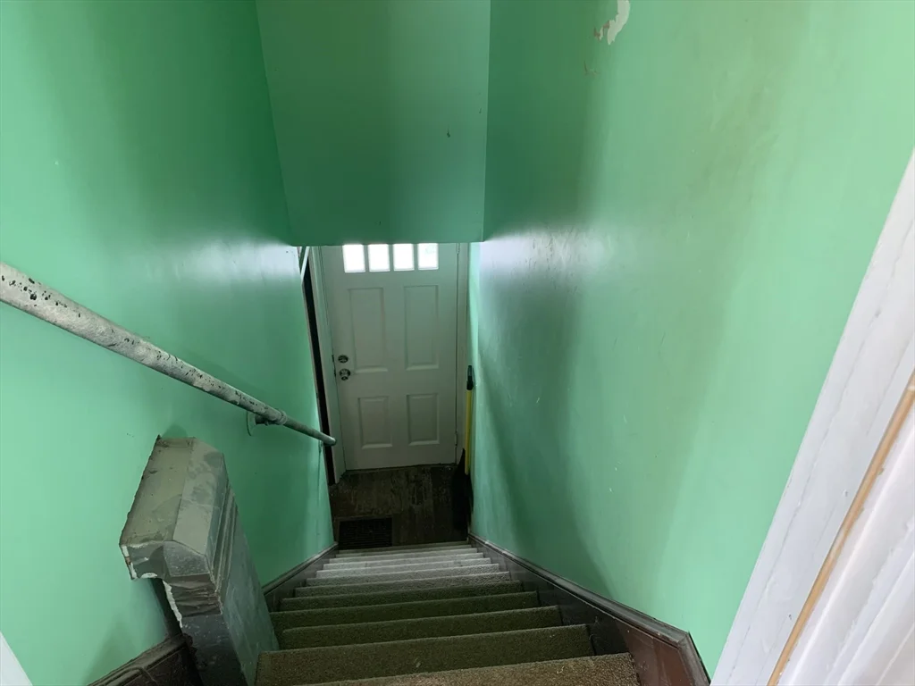 108 Elmwood, Swansea