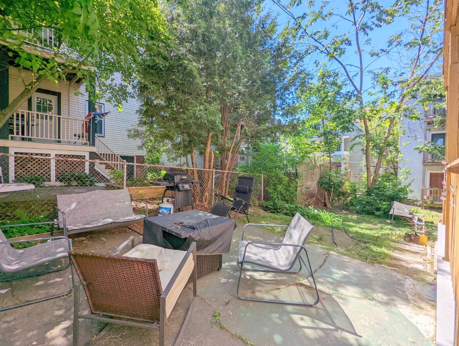 7 Belknap St, West Somerville