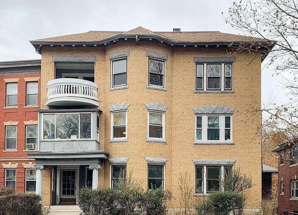 797 Washington, Brookline