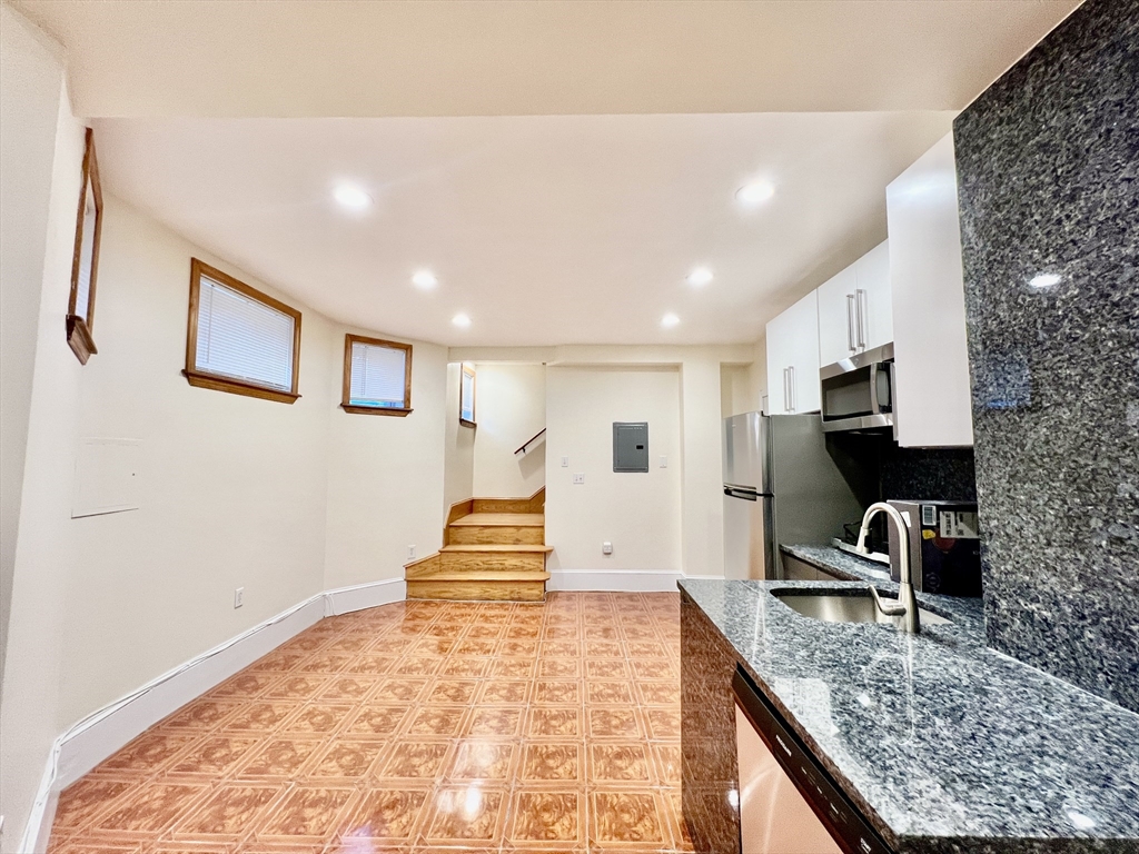 69 Babcock St, Brookline