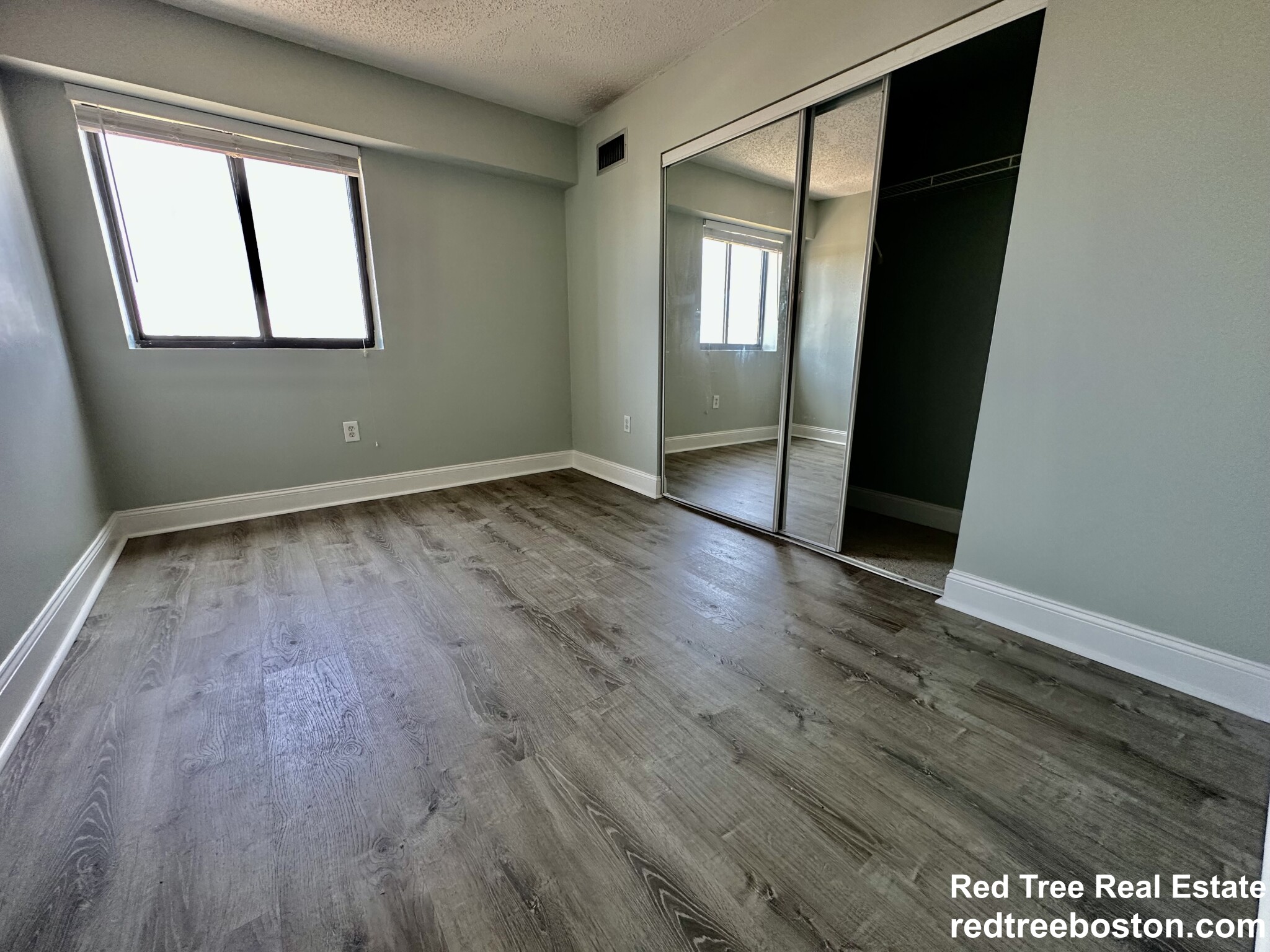 15 North Beacon St, Allston