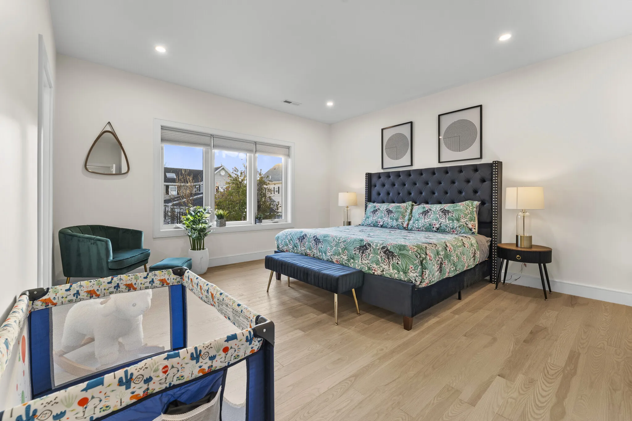 21 Bolton St, South Side