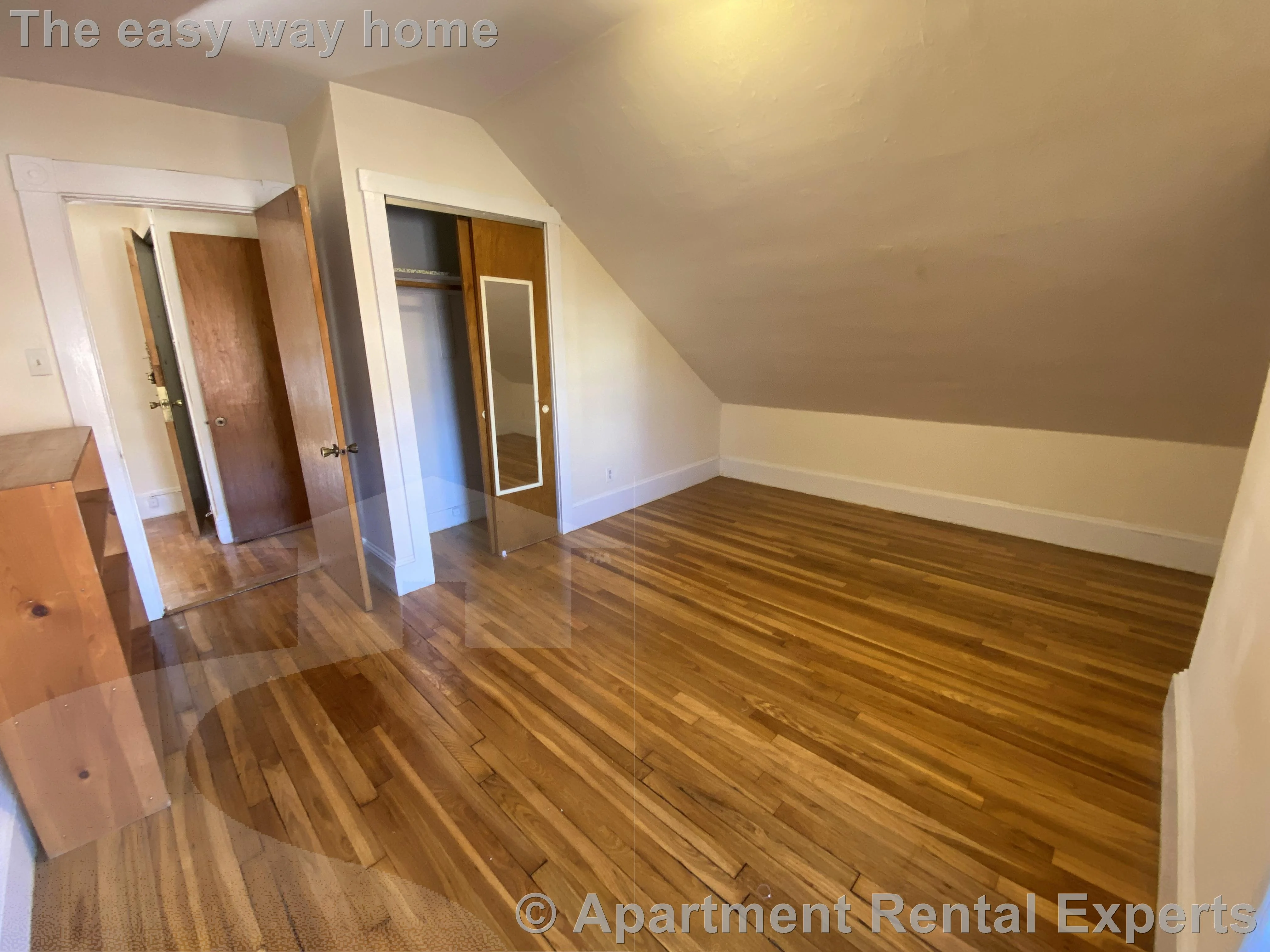 381 Harvard St, Harvard Square