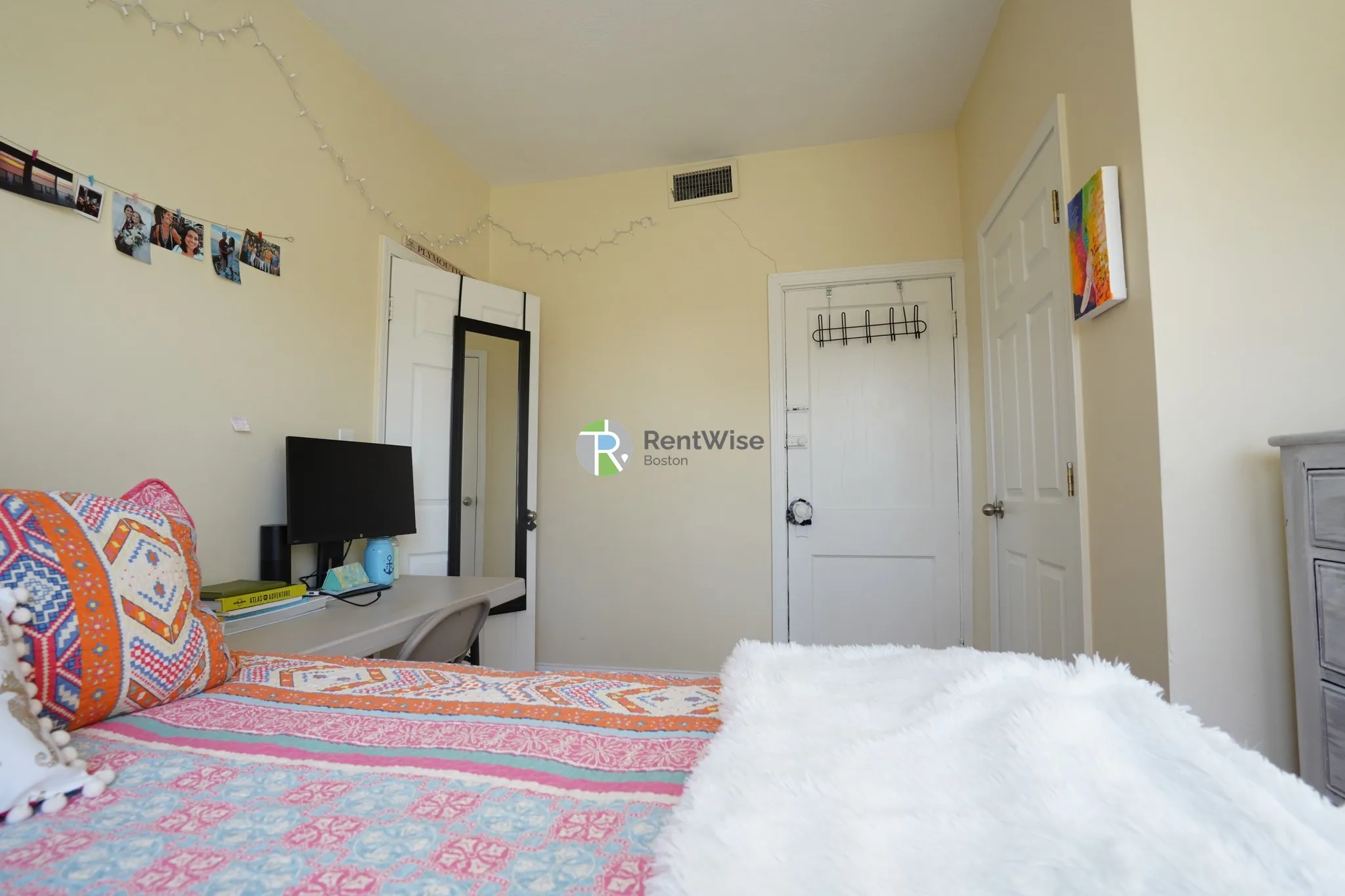 10 Lorraine Ter, Allston