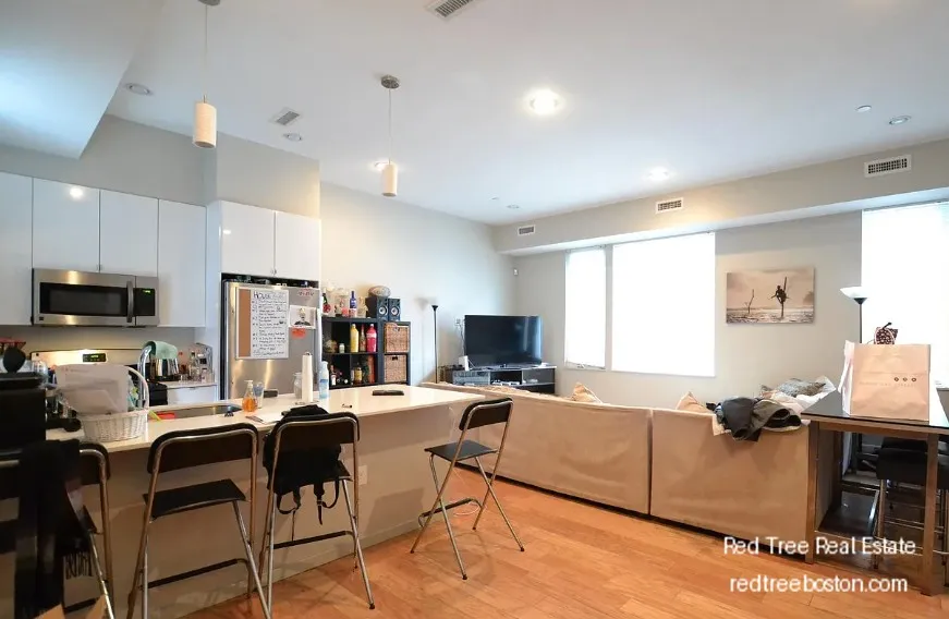 53 Glenville Ave, Allston