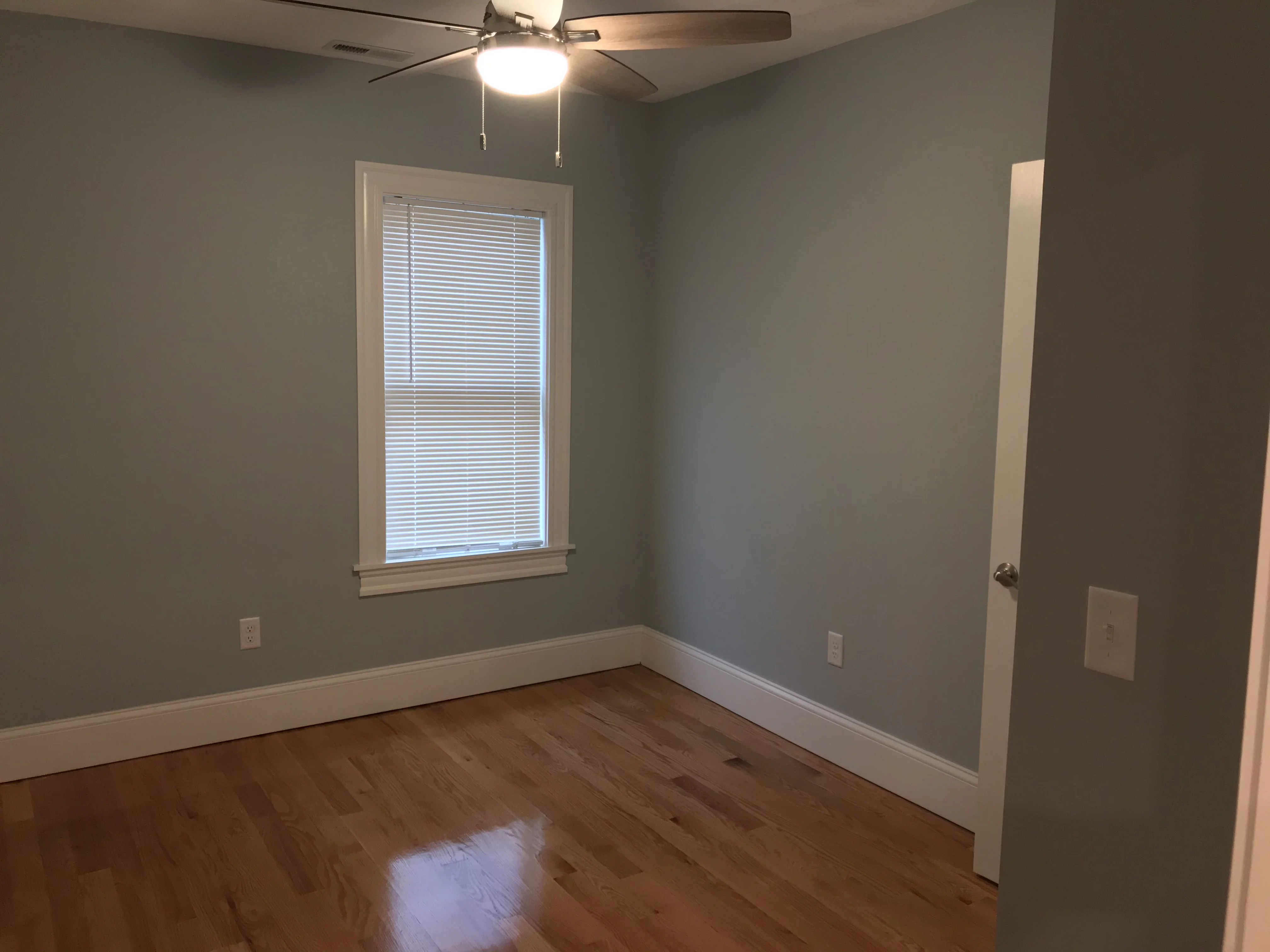 305 Highland Ave, Powder House Square