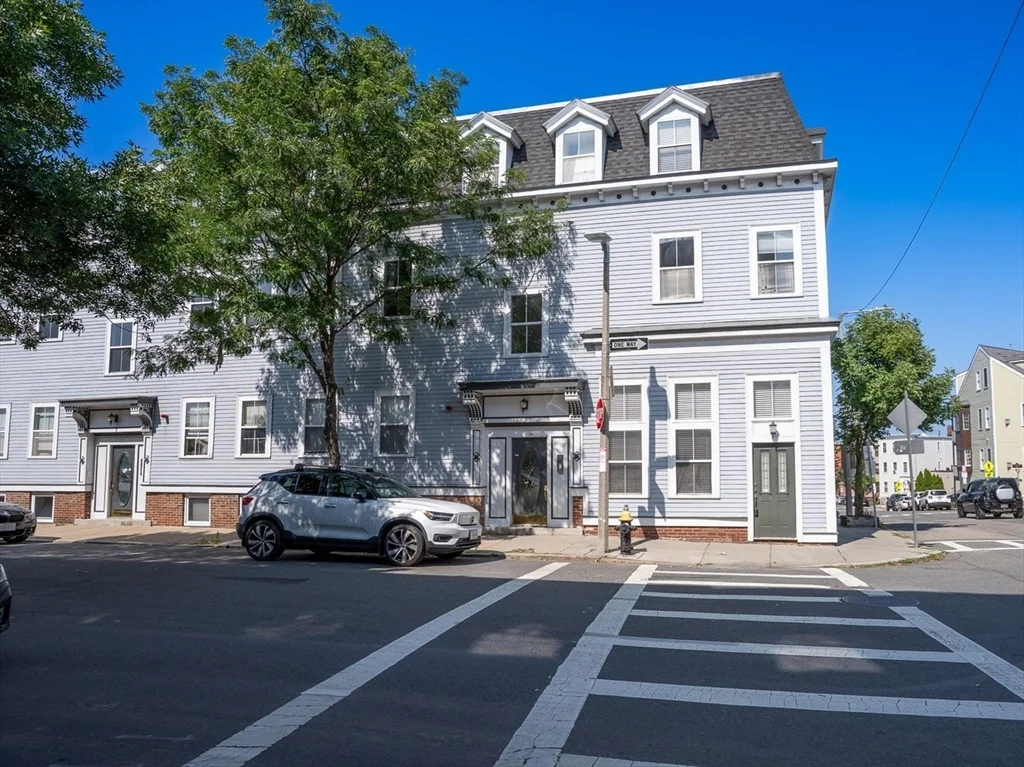 352 West 3rd St, South Boston