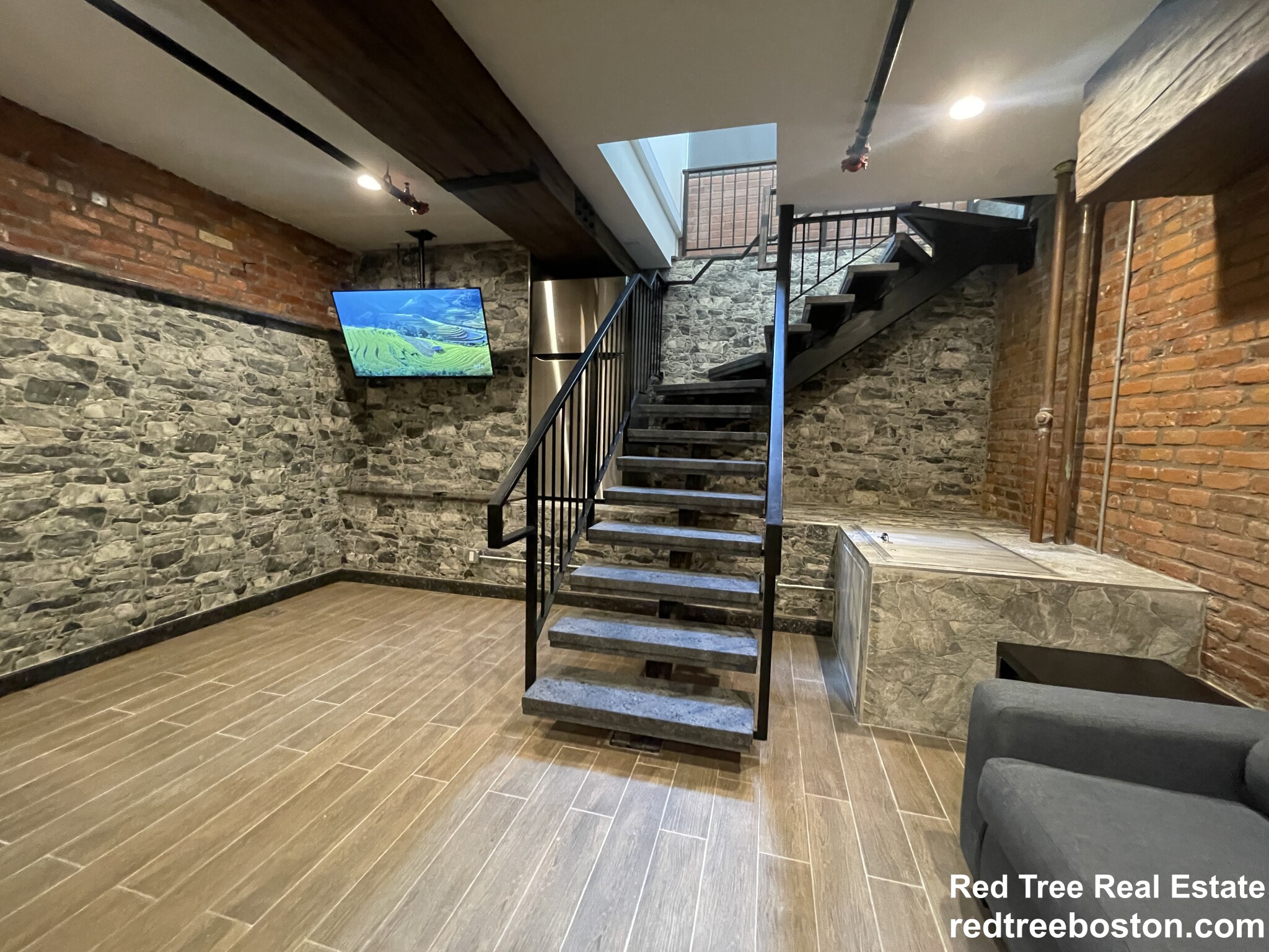 1028 Commonwealth Ave, Boston