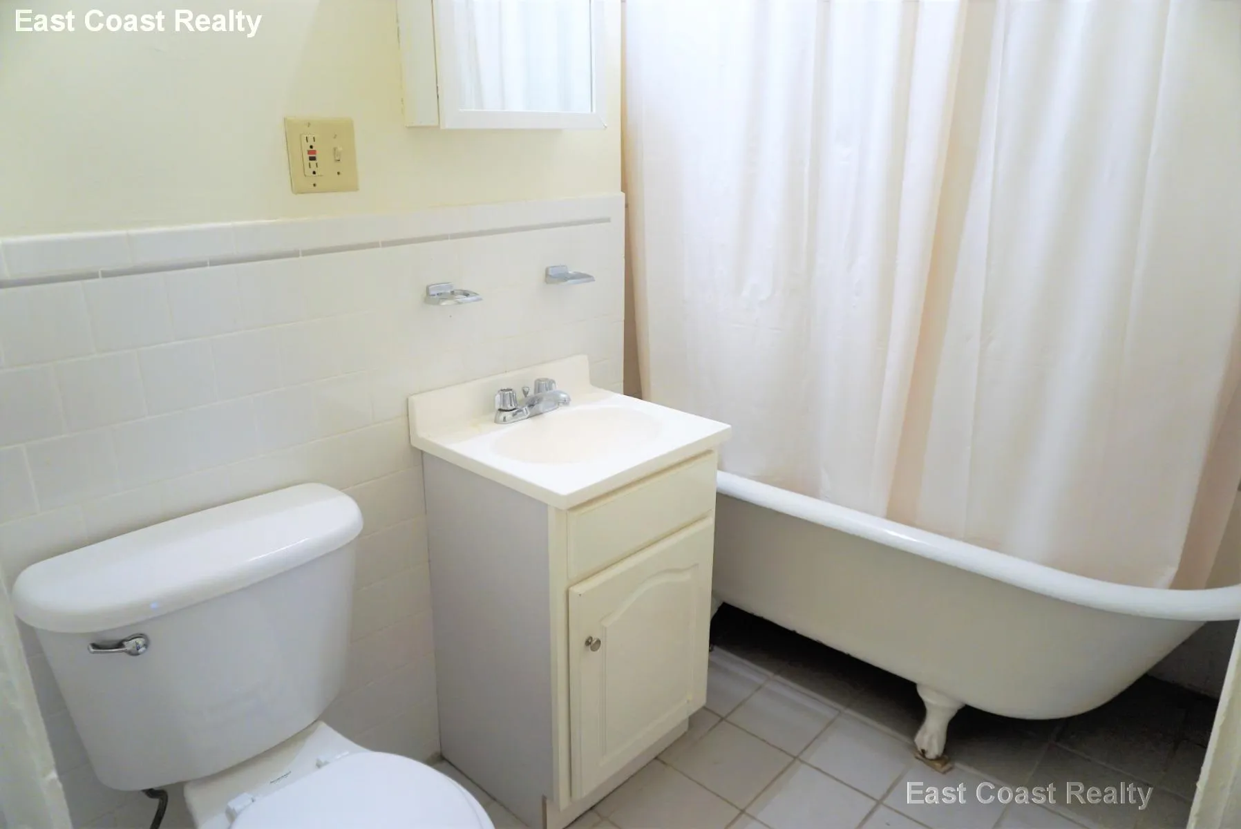 32 Queensberry St, Fenway