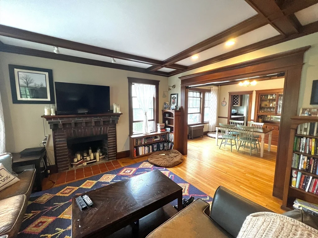 330 School St, Watertown