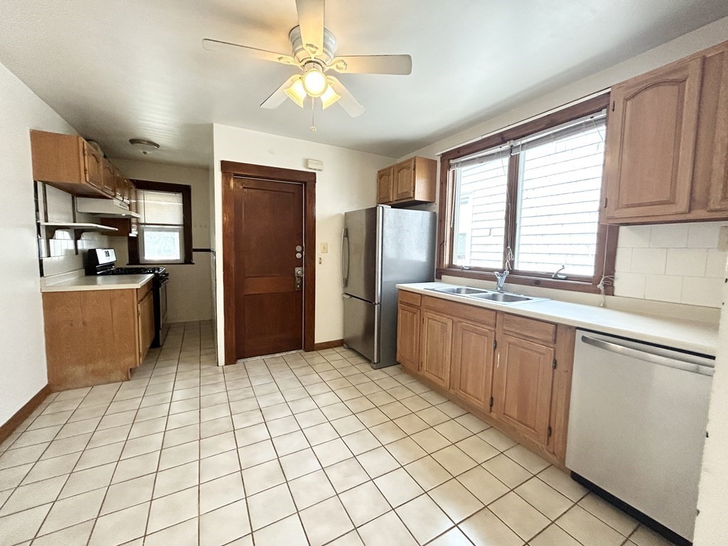 11 Romsey St, Dorchester